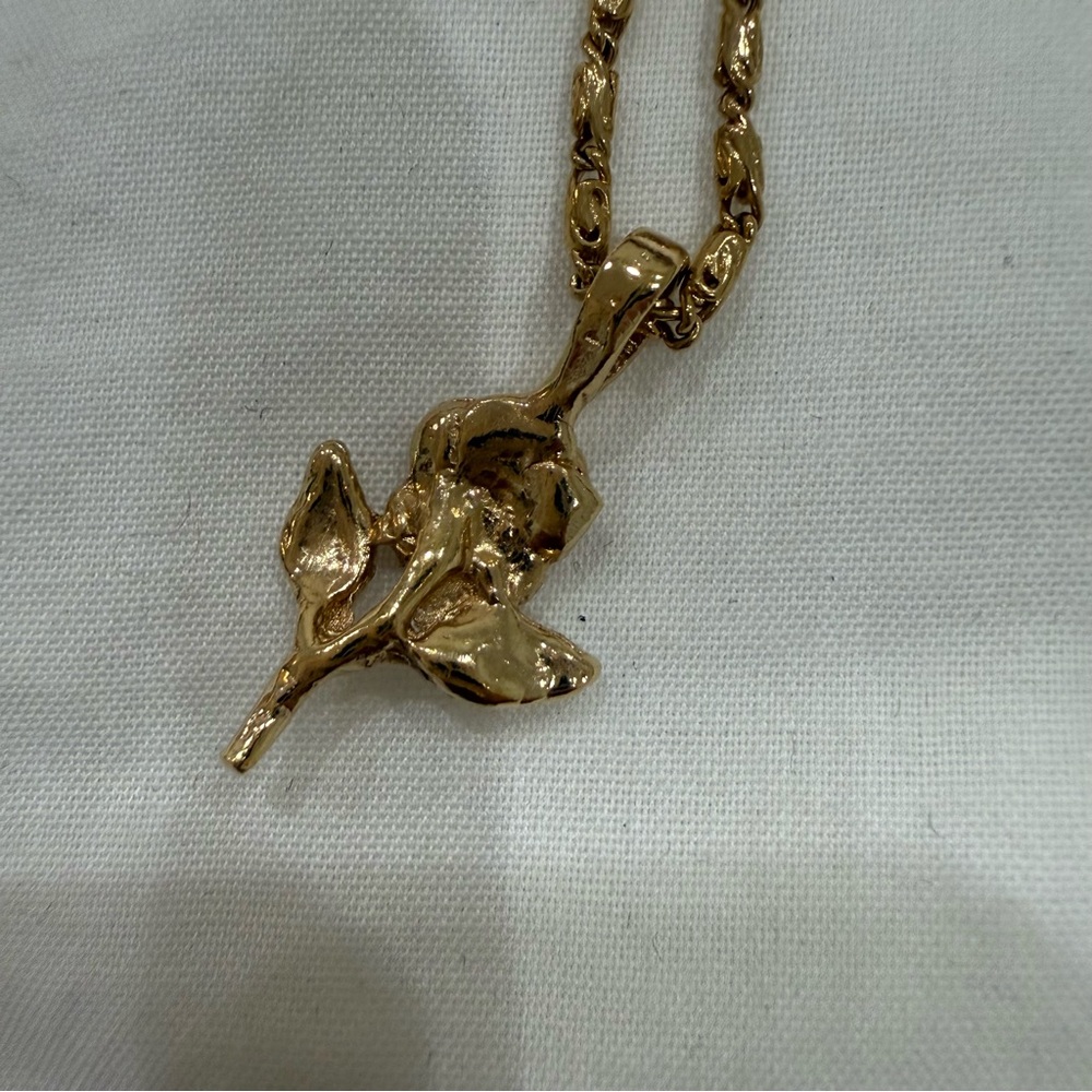 Vanessa Mooney Little Rose Necklace Gold - Picture 7 of 10
